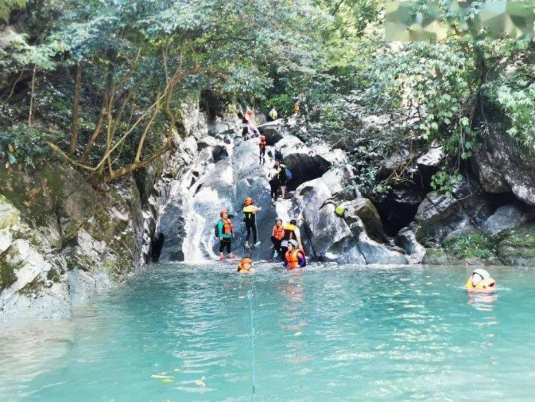 泰坦陨落2