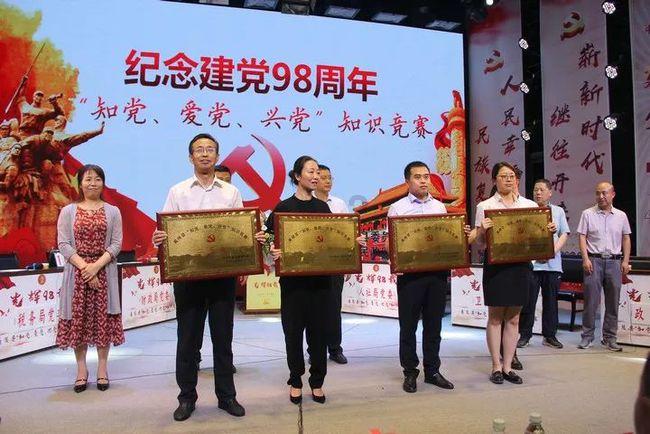 我想替别人生孩子给我多少钱？游戏画面