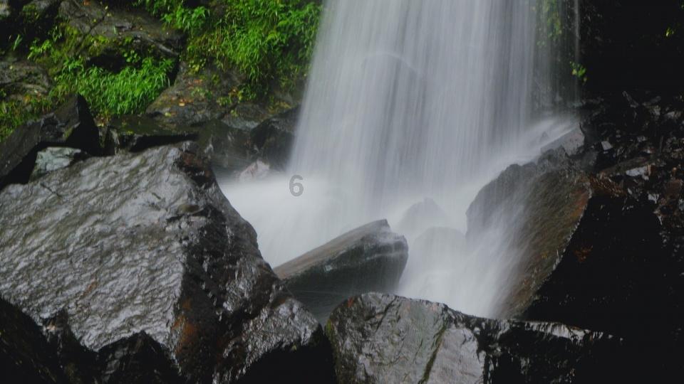 逃离沙漠建筑