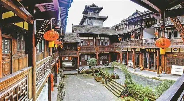 冰天雪地，汉川里潭乡水厂抢修200多处供水“险情”